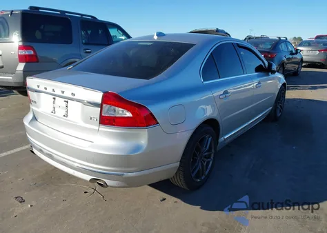 2015 Volvo S80 T5 Platinum z USA, uszkodzony, nr VIN YV140MAM3F1186821